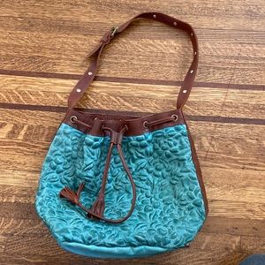 Anabaglish Cari Quilted Leather Shoulder Bag